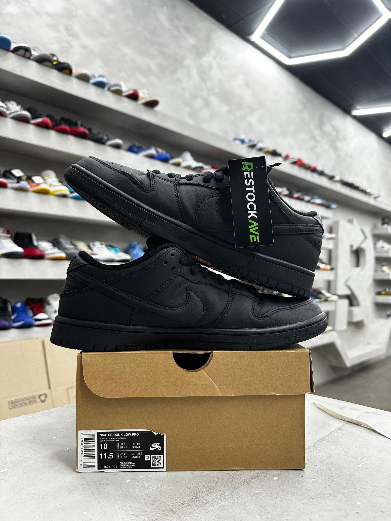 Nike SB Dunk Low Pro Triple Black Sz 10 (PREOWNED) - Restock AveNike SB Dunk Low Pro Triple Black Sz 10 (PREOWNED)Restock AveRestock Ave10Restock Ave