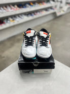 Nike SB Dunk Low Raygun Tie - Dye White (PREOWNED)(REPLACEMENT BOX) - Restock AveNike SB Dunk Low Raygun Tie - Dye White (PREOWNED)(REPLACEMENT BOX)Restock AveRestock Ave1014151539Restock Ave
