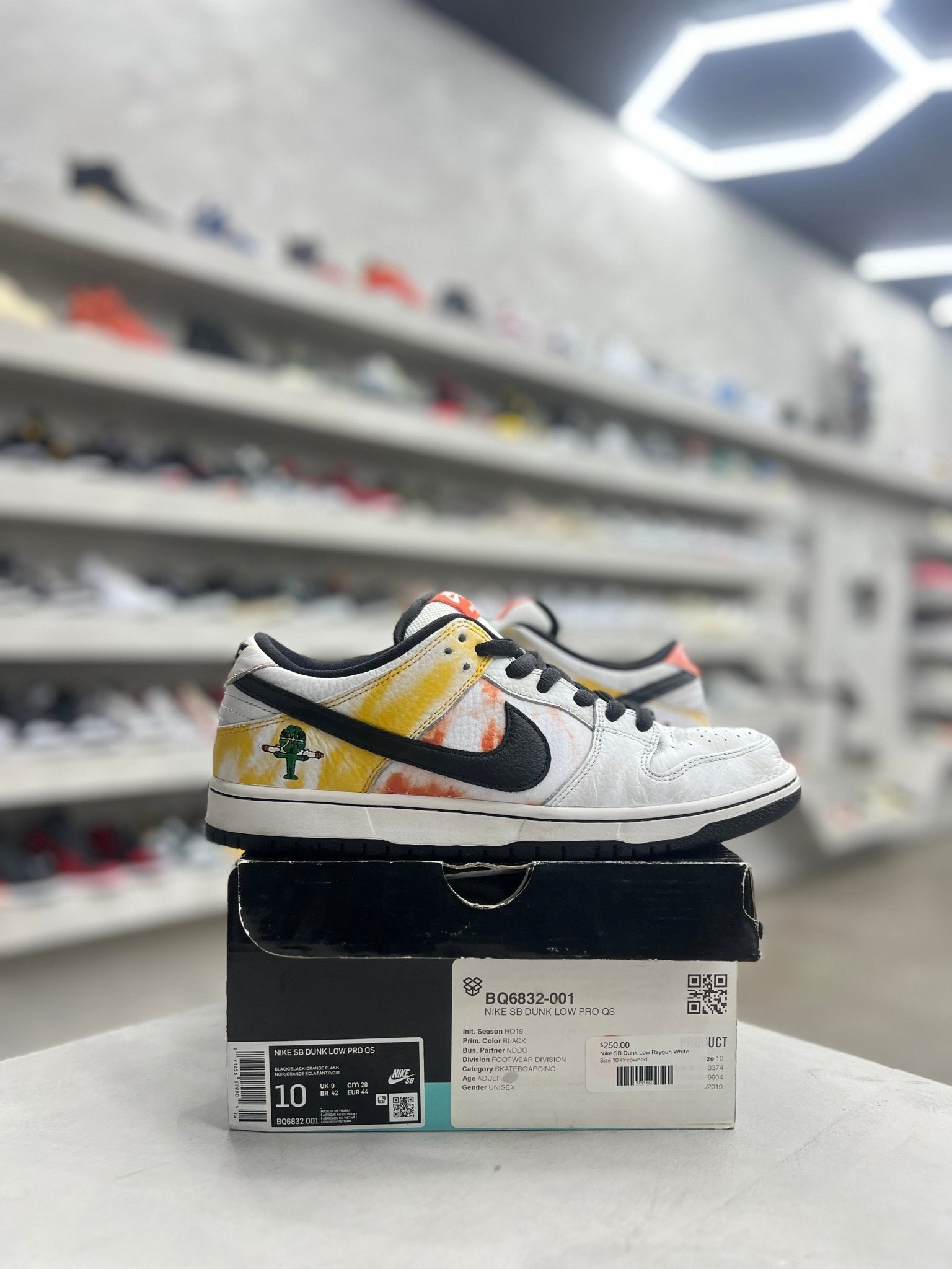 Nike SB Dunk Low Raygun Tie - Dye White (PREOWNED)(REPLACEMENT BOX) - Restock AveNike SB Dunk Low Raygun Tie - Dye White (PREOWNED)(REPLACEMENT BOX)Restock AveRestock Ave1014151539Restock Ave