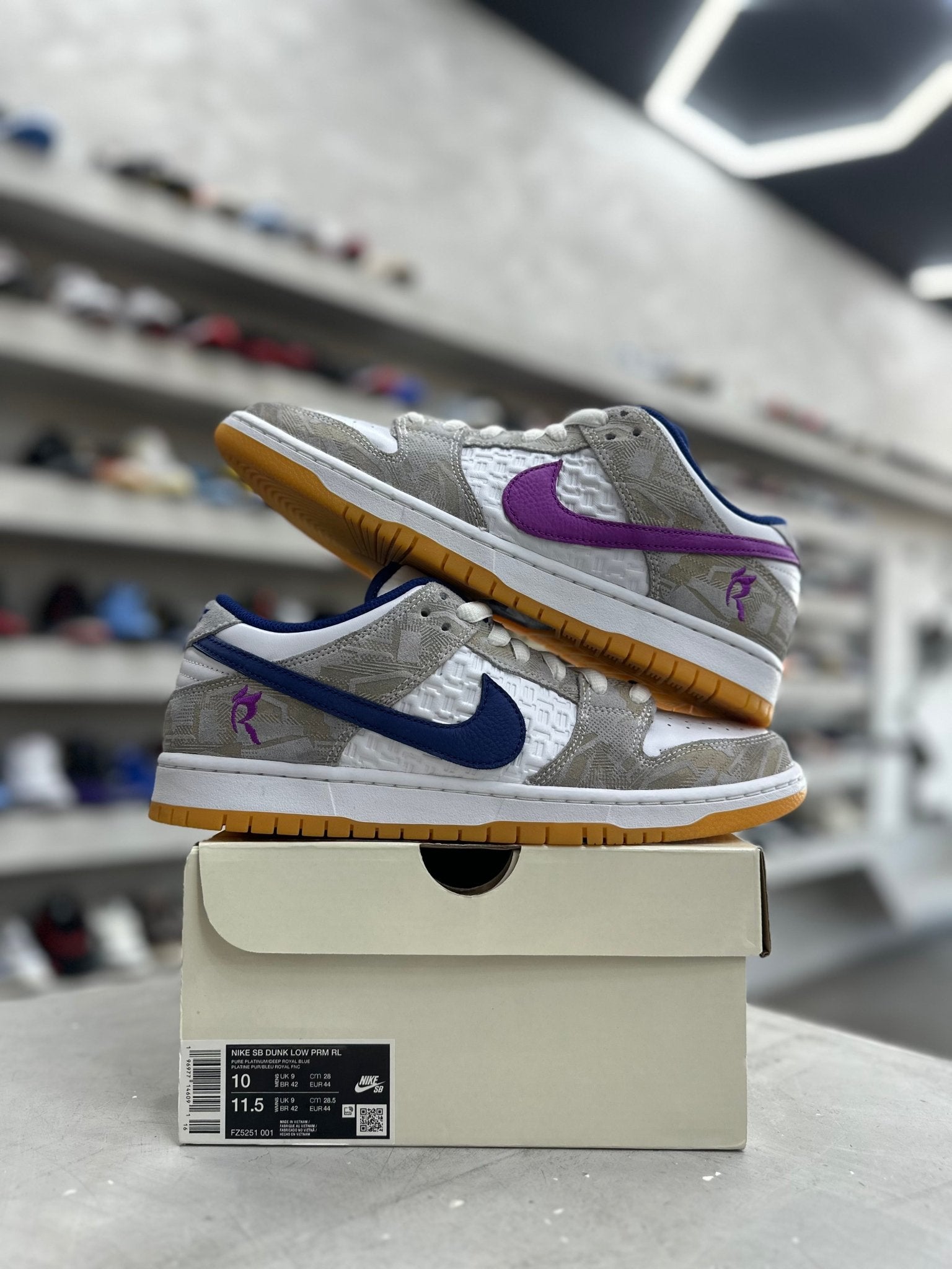 Nike SB Dunk Low Rayssa Leal Sz 10 (PREOWNED) - Restock AveNike SB Dunk Low Rayssa Leal Sz 10 (PREOWNED)Restock AveRestock Ave1095197811Restock Ave