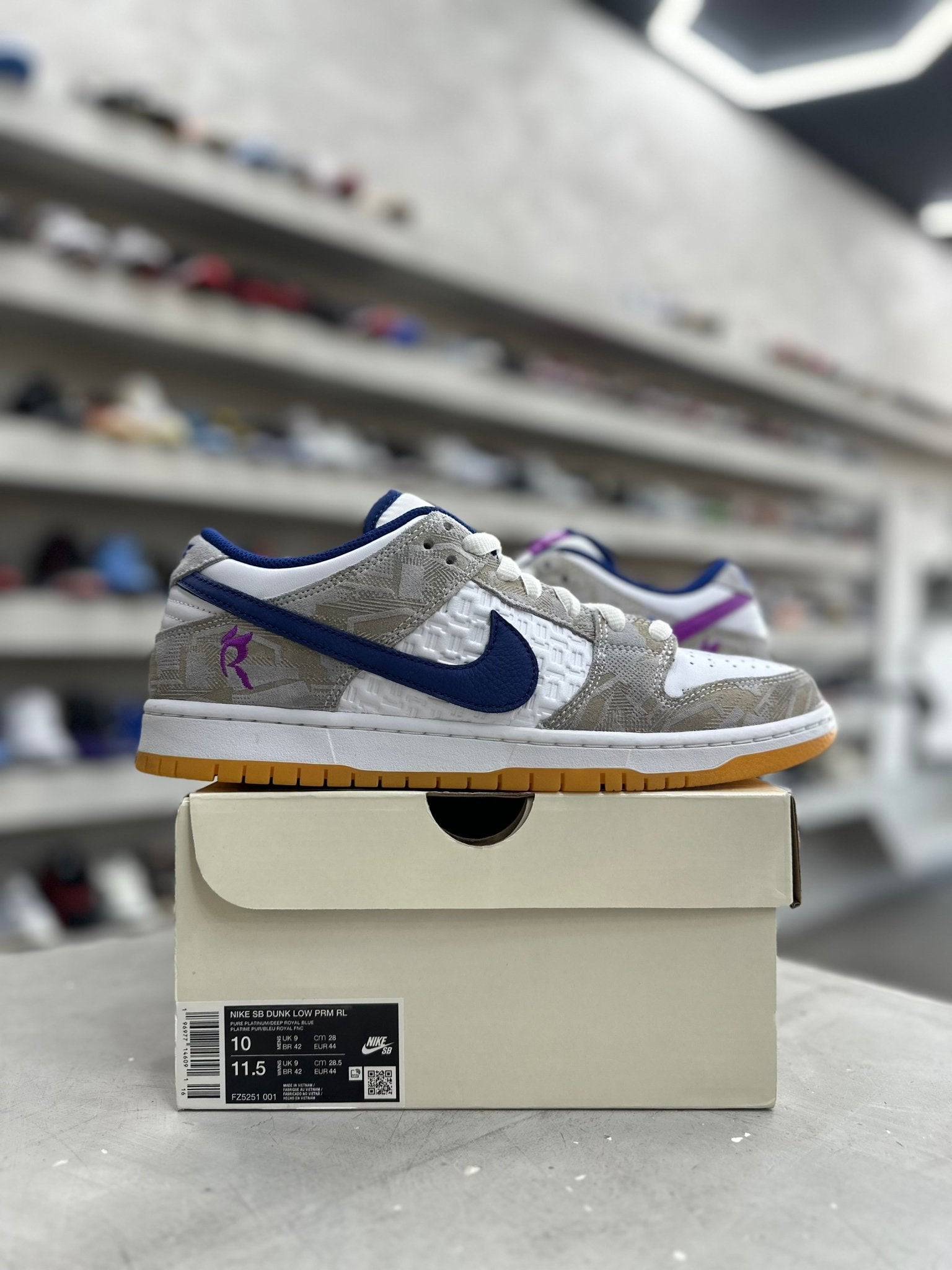 Nike SB Dunk Low Rayssa Leal Sz 10 (PREOWNED) - Restock AveNike SB Dunk Low Rayssa Leal Sz 10 (PREOWNED)Restock AveRestock Ave1095197811Restock Ave