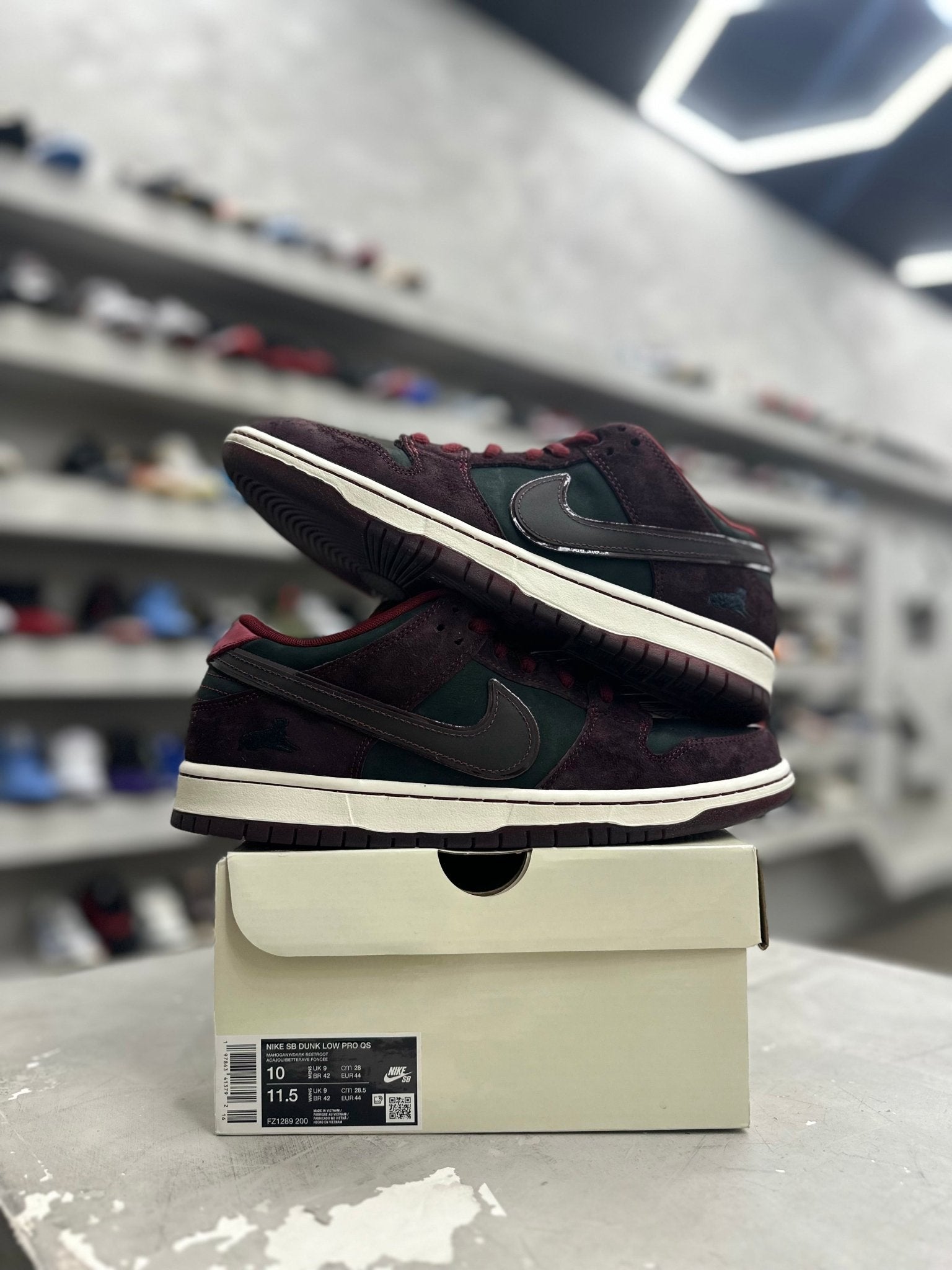 Nike SB Dunk Low Riot Skateshop Sz 10 (PREOWNED) - Restock AveNike SB Dunk Low Riot Skateshop Sz 10 (PREOWNED)Restock AveRestock Ave10Restock Ave