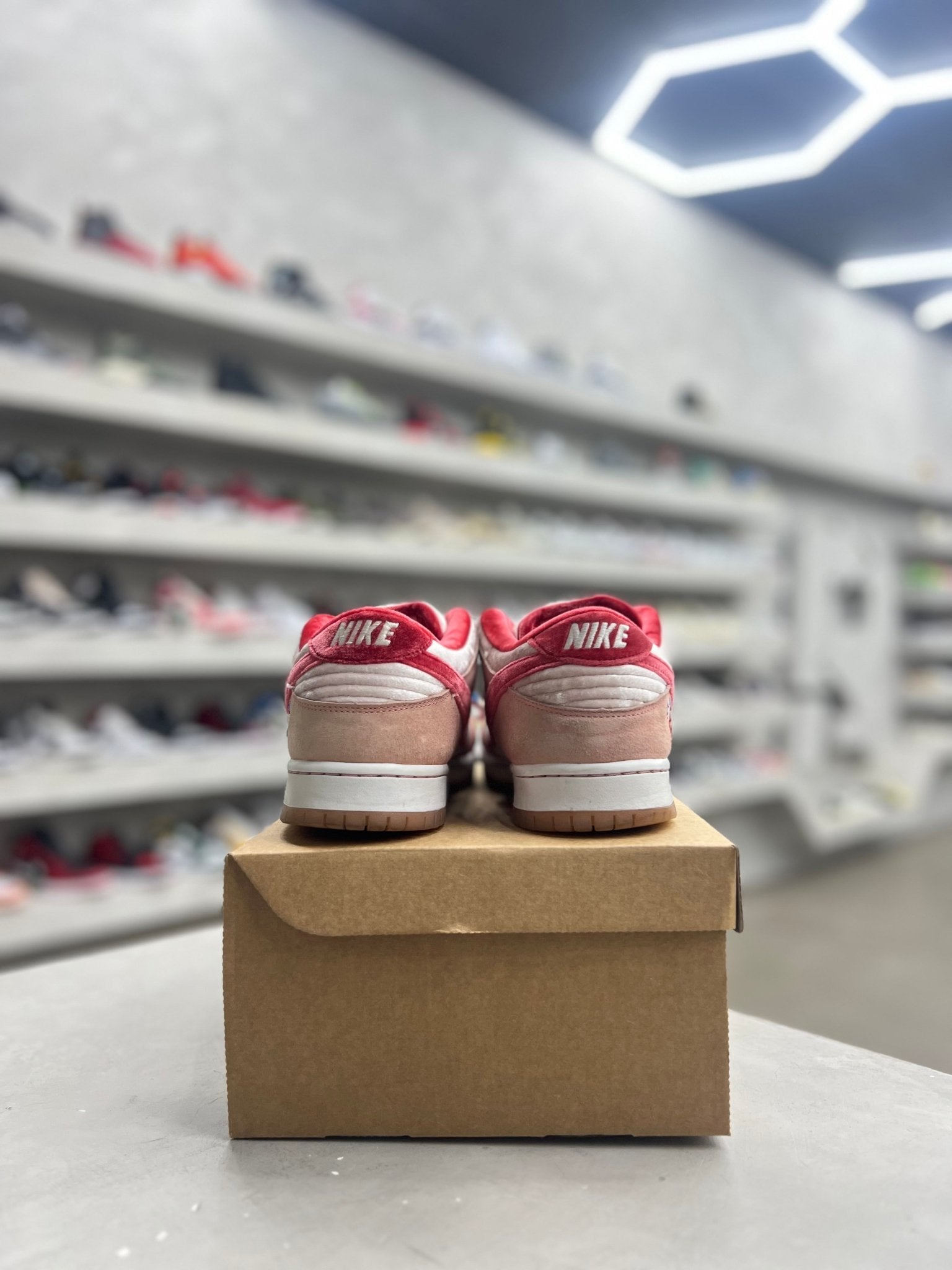 Nike SB Dunk Low StrangeLove Skateboards Sz 10.5 (PREOWNED) (REPLACEMENT BOX) - Restock AveNike SB Dunk Low StrangeLove Skateboards Sz 10.5 (PREOWNED) (REPLACEMENT BOX)Restock AveRestock Ave10.5Restock Ave