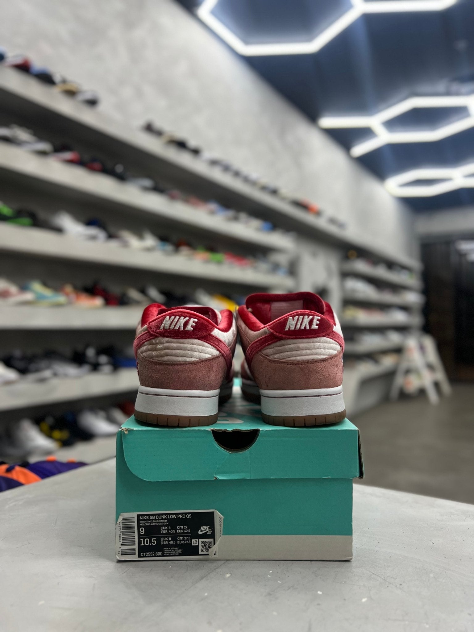 Nike SB Dunk Low StrangeLove Skateboards Sz 9 (PREOWNED) – Restock Ave