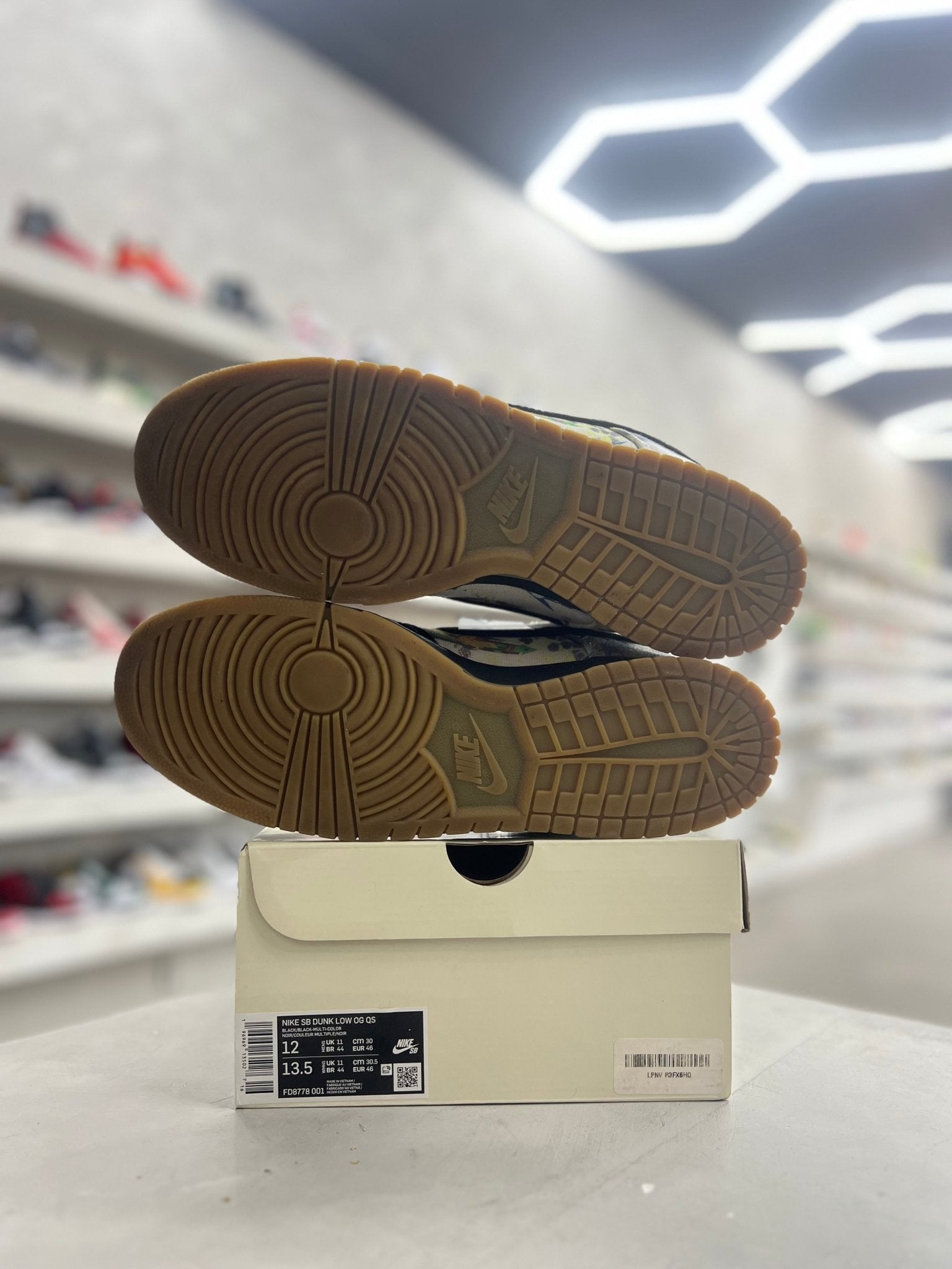 Nike SB Dunk Low Supreme Rammellzee Sz 12 (PREOWNED) - Restock AveNike SB Dunk Low Supreme Rammellzee Sz 12 (PREOWNED)Restock AveRestock Ave1282509171Restock Ave