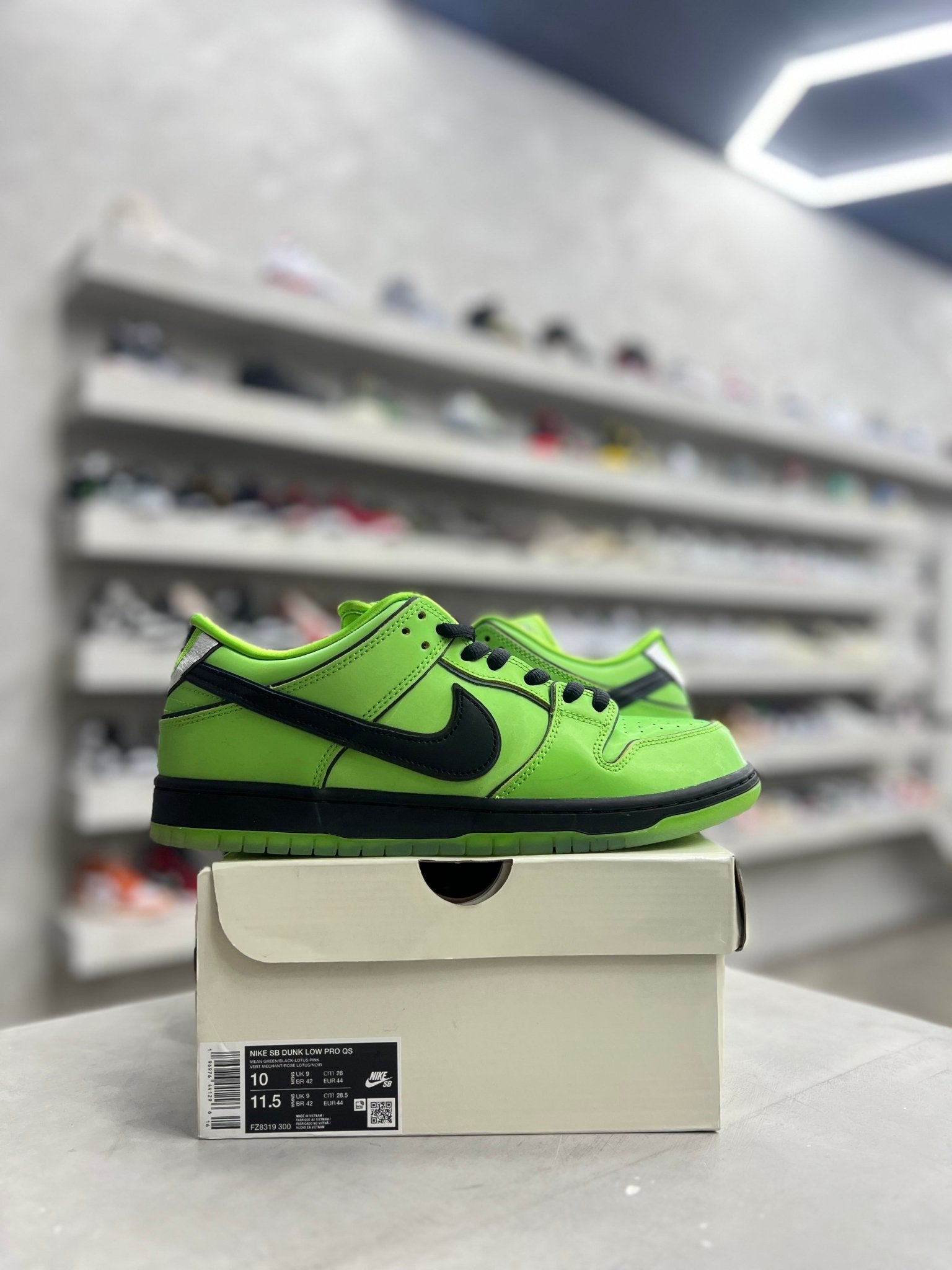 Nike SB Dunk Low The Powerpuff Girls Buttercup Sz 10 (PREOWNED) - Restock AveNike SB Dunk Low The Powerpuff Girls Buttercup Sz 10 (PREOWNED)Restock AveRestock Ave10Restock Ave