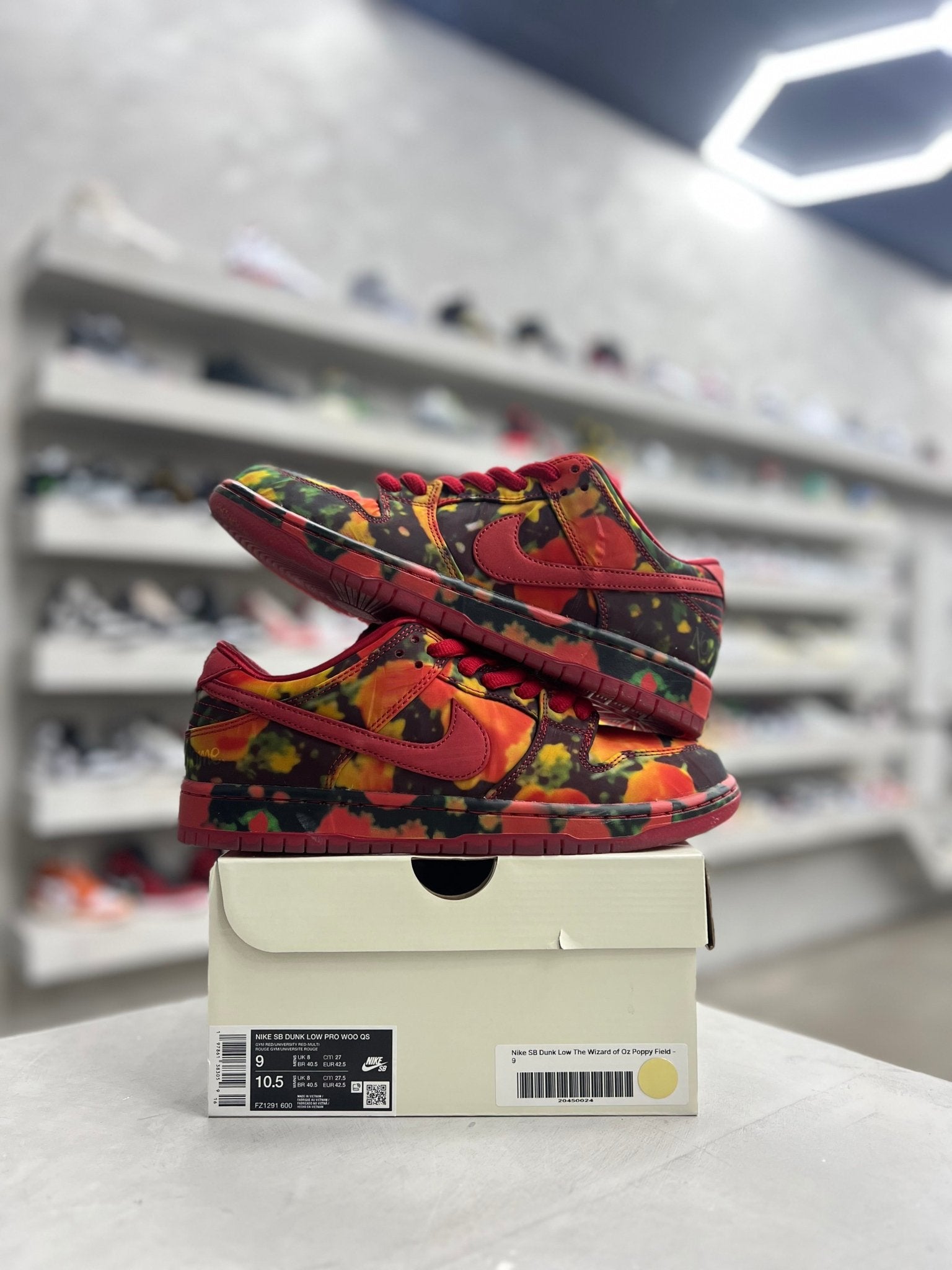 Nike SB Dunk Low The Wizard of Oz Poppy Field Sz 9 (PREOWNED) - Restock AveNike SB Dunk Low The Wizard of Oz Poppy Field Sz 9 (PREOWNED)Restock AveRestock Ave9Restock Ave
