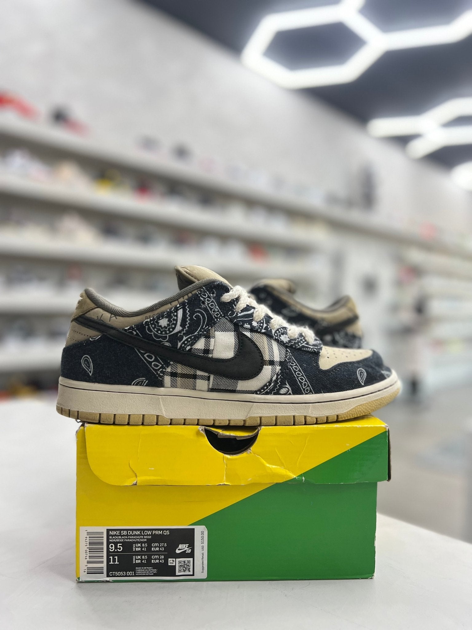 Nike SB Dunk Low Travis Scott Sz 9.5 (PREOWNED) - Restock AveNike SB Dunk Low Travis Scott Sz 9.5 (PREOWNED)Restock AveRestock Ave9.5Restock Ave