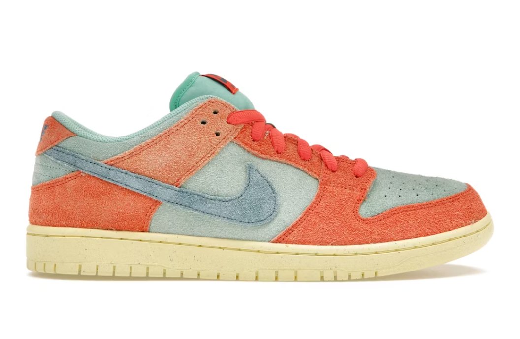 Nike SB Dunk Low Orange Emerald Rise - Restock AveNike SB Dunk Low Orange Emerald RiseRestock Averestock Ave7.5restock Ave